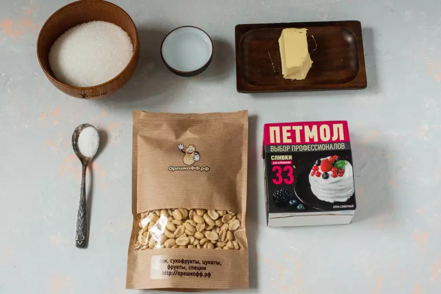 Ингредиенты для рецепта домашняя карамель с арахисом