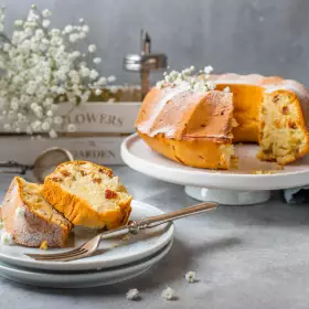 Кекс на кефире с изюмом