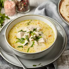 Сырный суп с курицей