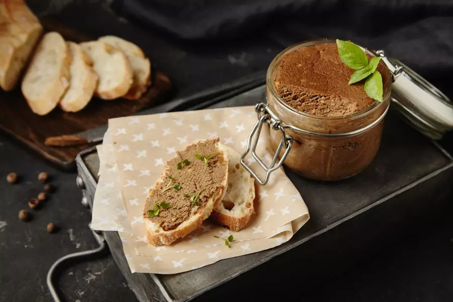 Готовое блюдо печёночный паштет с кешью