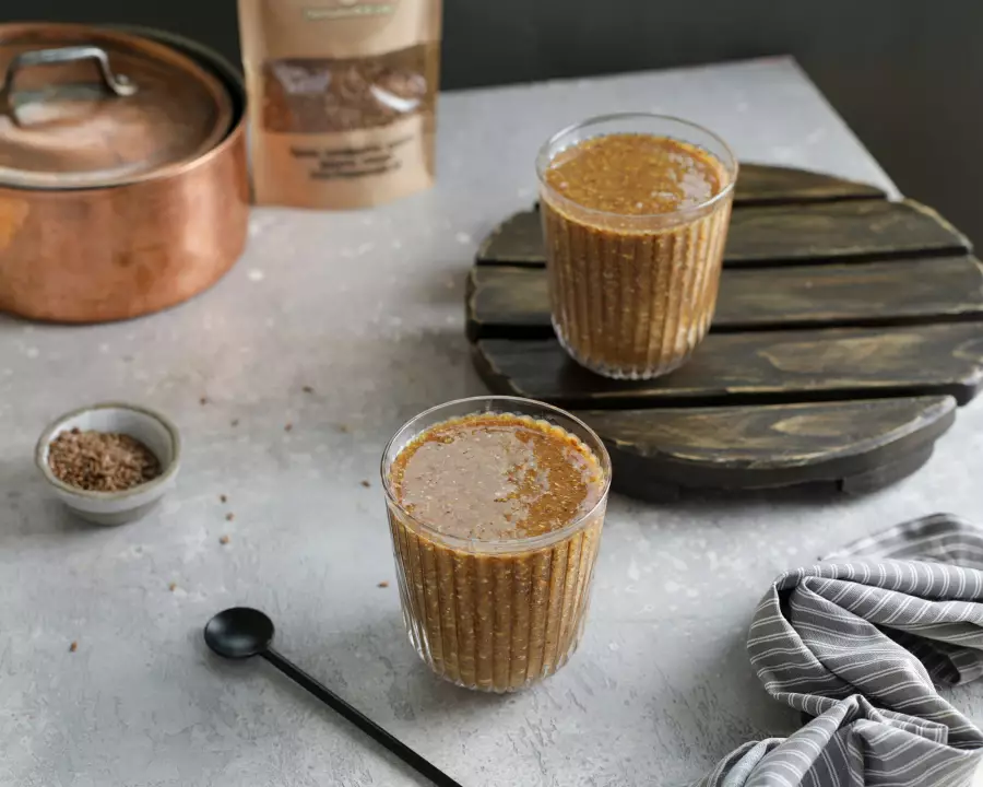 Готовое блюдо льняной кисель с черносливом