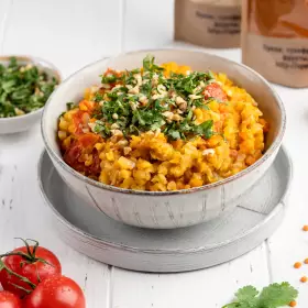 Красная чечевица с орехами