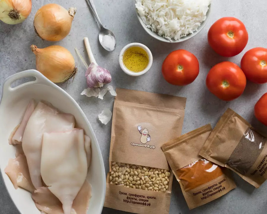 Ингредиенты для рецепта фаршированные кальмары с орехами и рисом