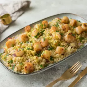 Кускус с морскими гребешками