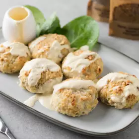 Щучьи котлеты в ореховой панировке