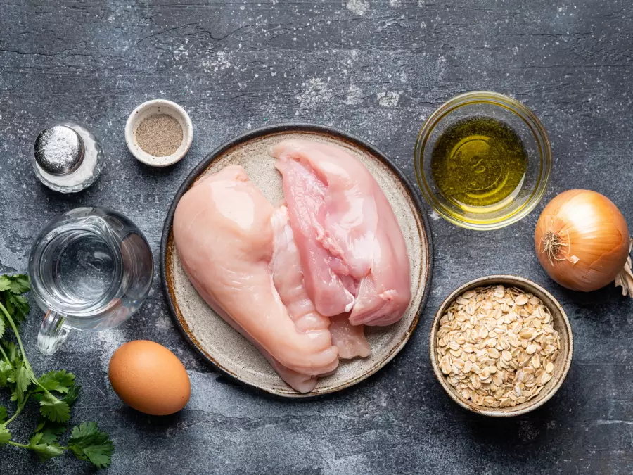 Ингредиенты для рецепта куриные котлеты на пару