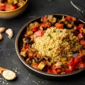 Киноа с овощами