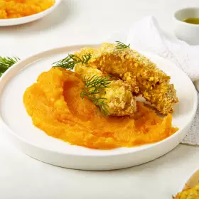 Рыбные палочки с картофельно-тыквенным пюре