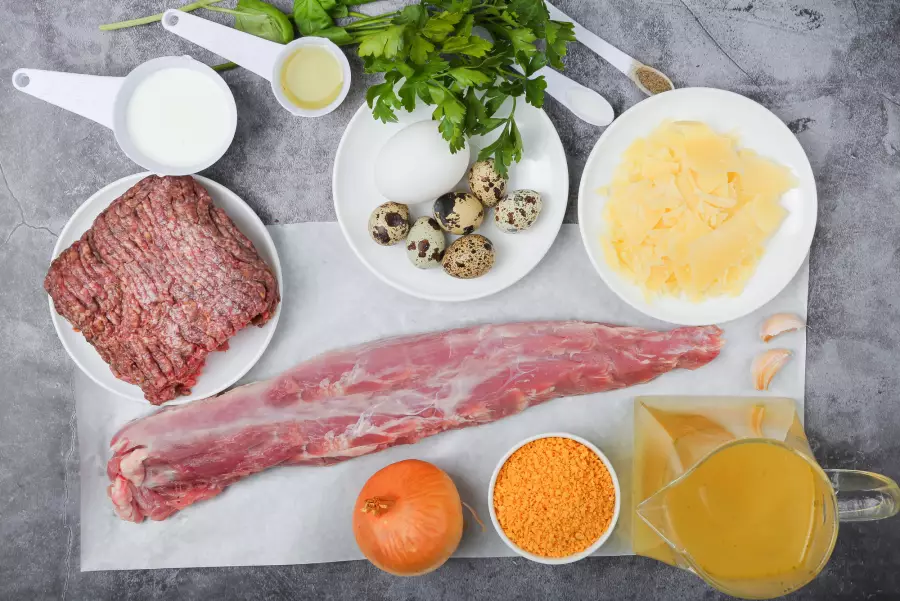 Ингредиенты для рецепта мясной рулет с яйцом