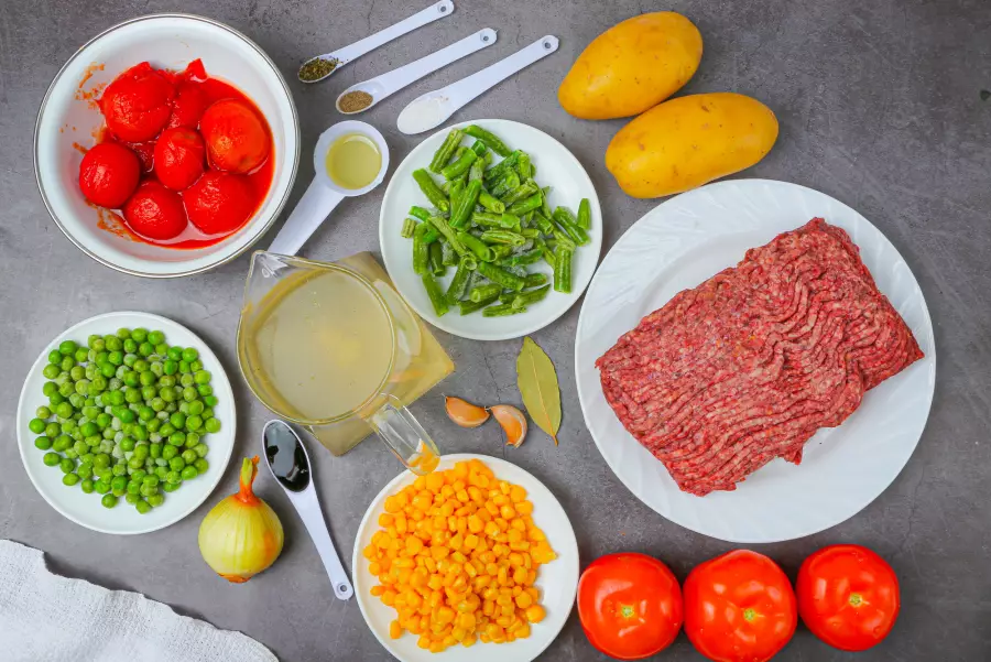 Ингредиенты для рецепта суп с фаршем и овощами