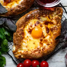 Хачапури по-аджарски