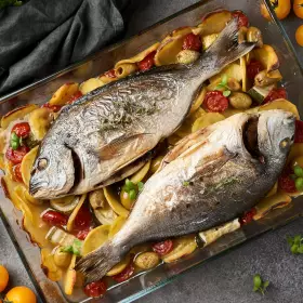 Рыба с овощами в духовке