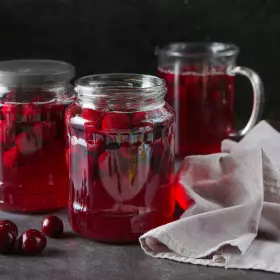 Компот из свежей вишни