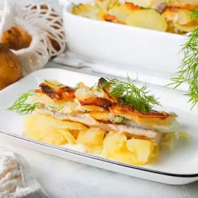 Картофельная запеканка с сельдью в духовке