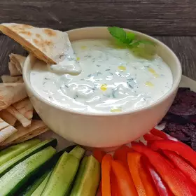 Соус из йогурта «Хайдари»