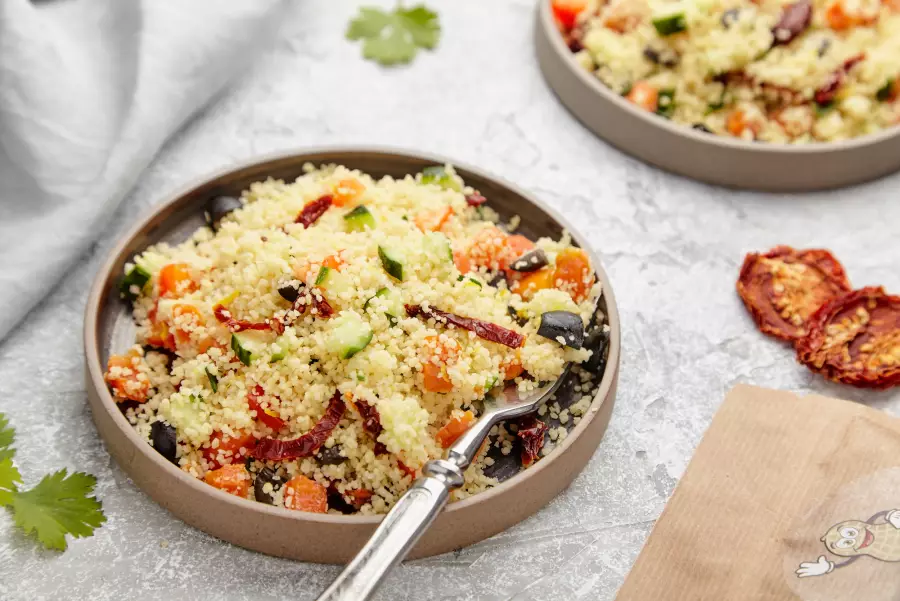Кускус с овощами и курагой
