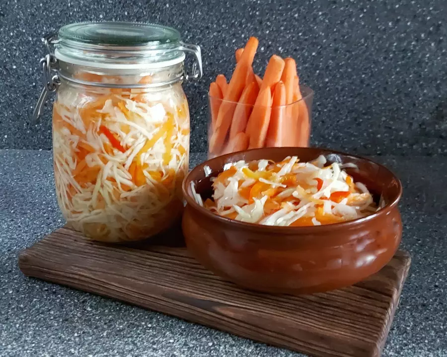 Готовое блюдо маринованная капуста