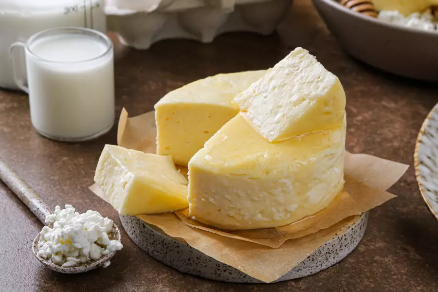 Сыр домашний из молока и творога