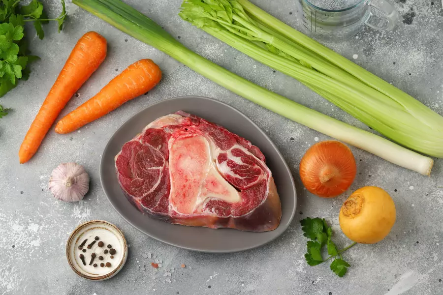 Ингредиенты для рецепта вкусный говяжий бульон