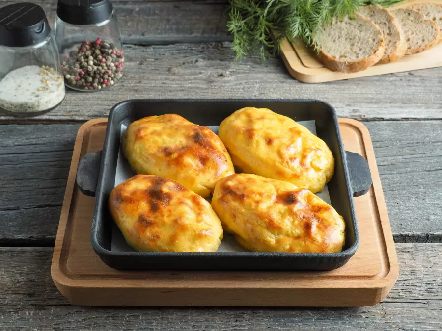 Готовое блюдо картофельные зразы с фаршем