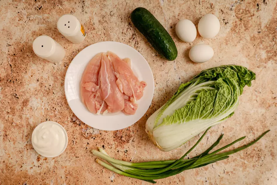 Ингредиенты для рецепта салат с курицей и пекинской капустой