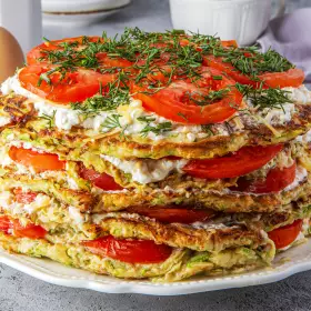 Торт из кабачков с помидорами и сыром
