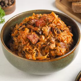 Бигус с мясом и капустой