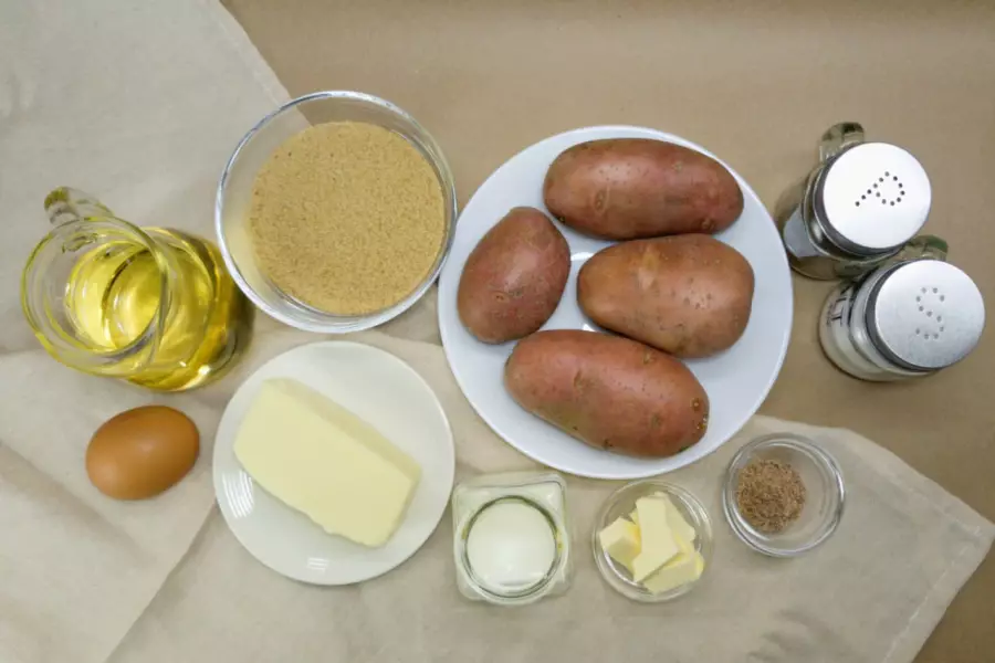 Ингредиенты для рецепта картофельные шарики из пюре
