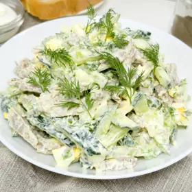 Салат с языком и огурцом