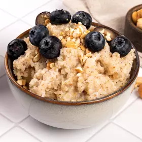 Ячневая каша на молоке