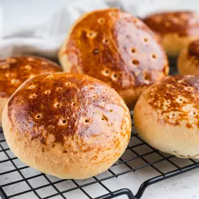 Лепёшки на сметане в духовке