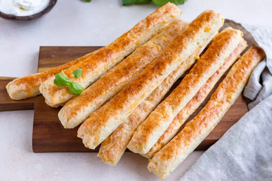 Готовое блюдо творожные палочки с сыром