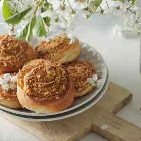 Булочки с орехами