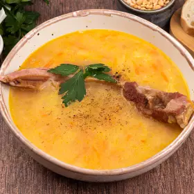 Гороховый суп с рёбрышками