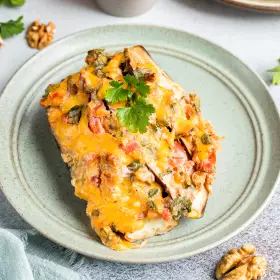 Баклажаны с помидорами и сыром