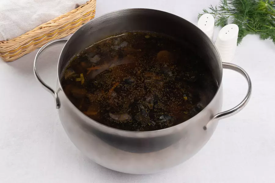 Готовое блюдо грибовница
