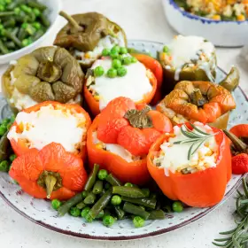 Перцы с рисом и овощами
