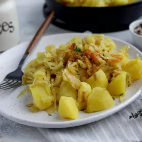 Картошка с квашеной капустой