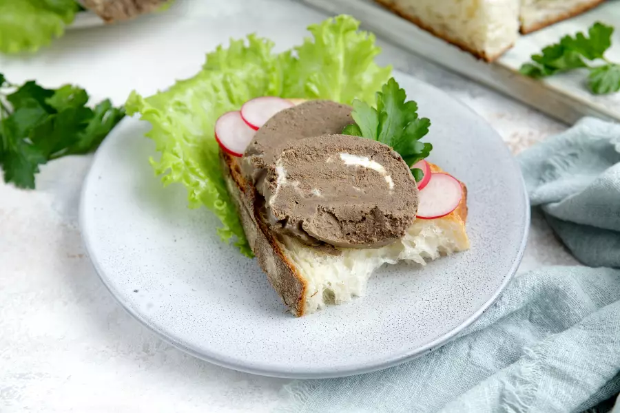 Готовое блюдо паштет из свиной печени