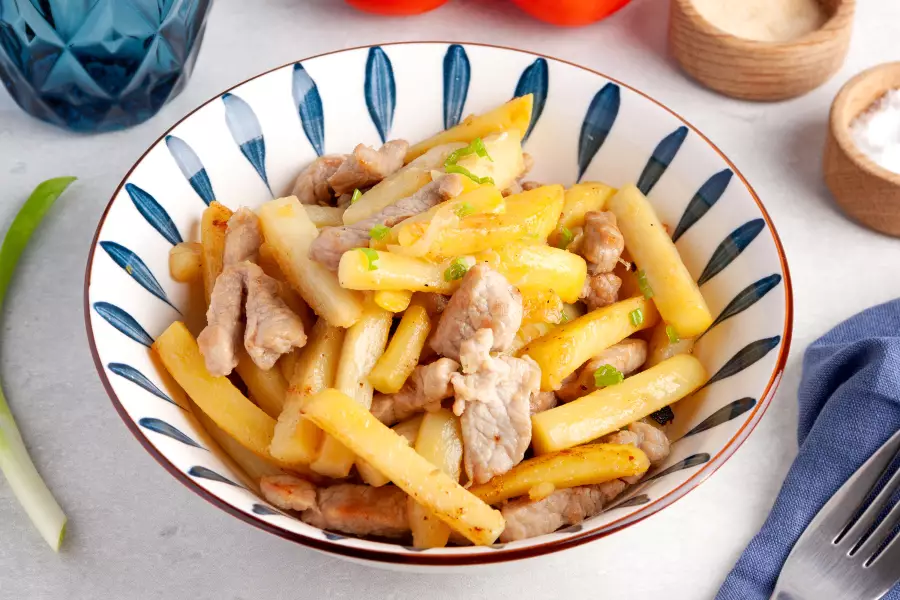 Жареная картошка с мясом
