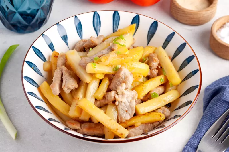 Жареная картошка с мясом