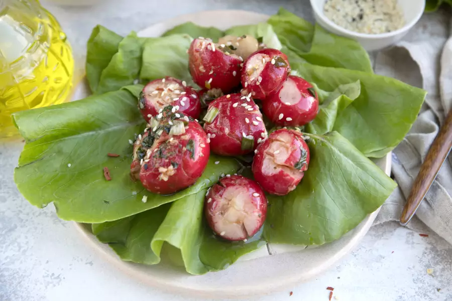 Маринованная битая редиска