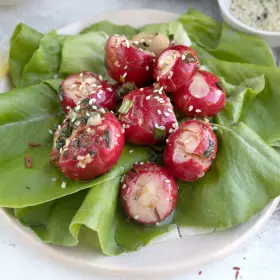 Маринованная битая редиска