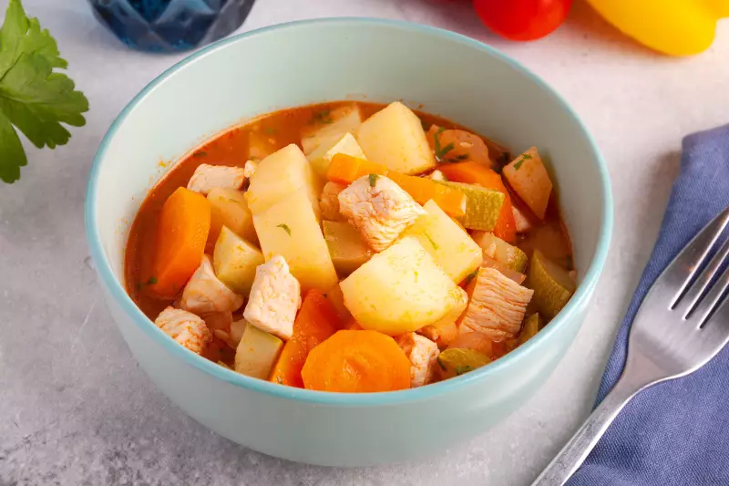 Картошка с кабачками и курицей