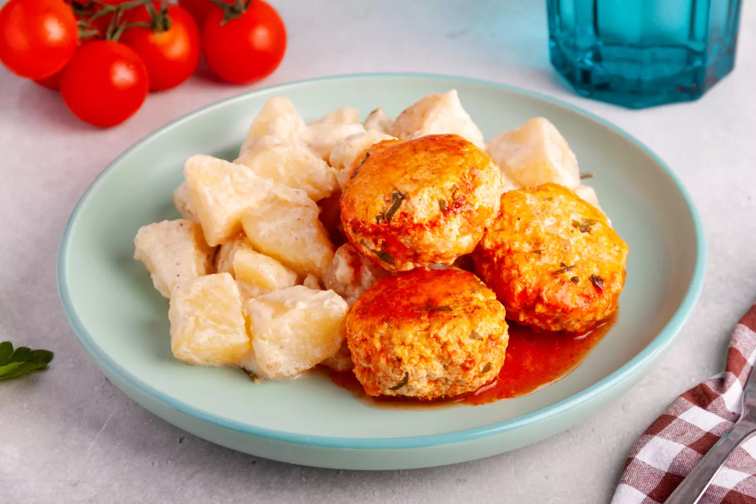 Пшённые биточки с грибами