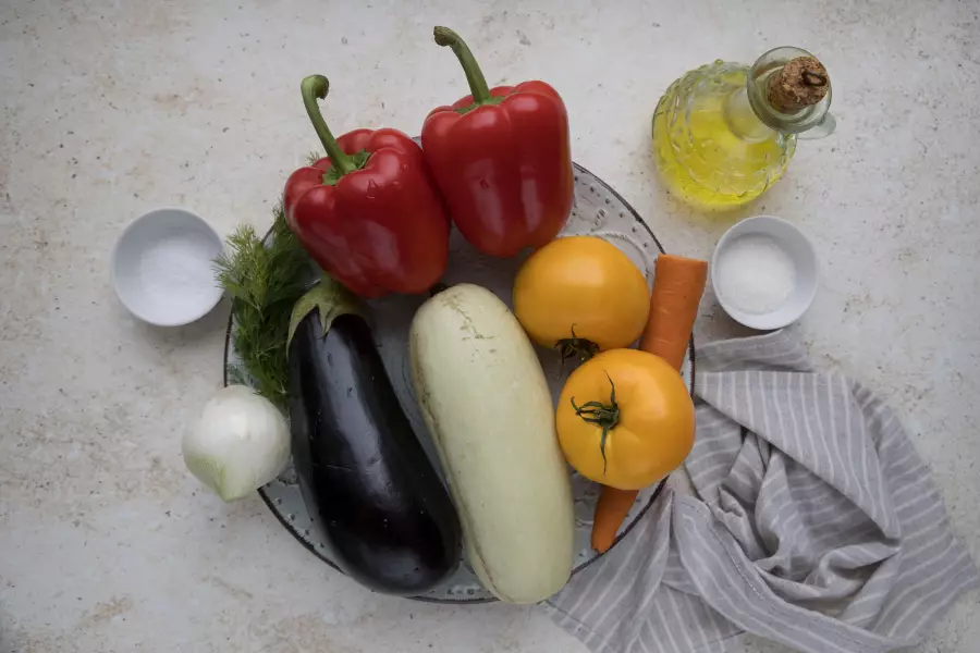 Ингредиенты для рецепта соте из овощей с кабачками
