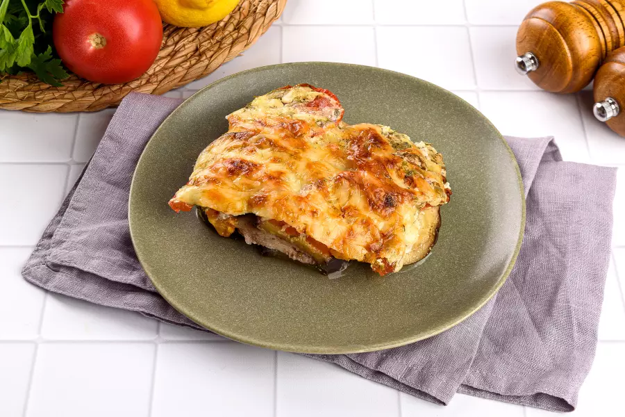 Готовое блюдо куриное филе с баклажанами
