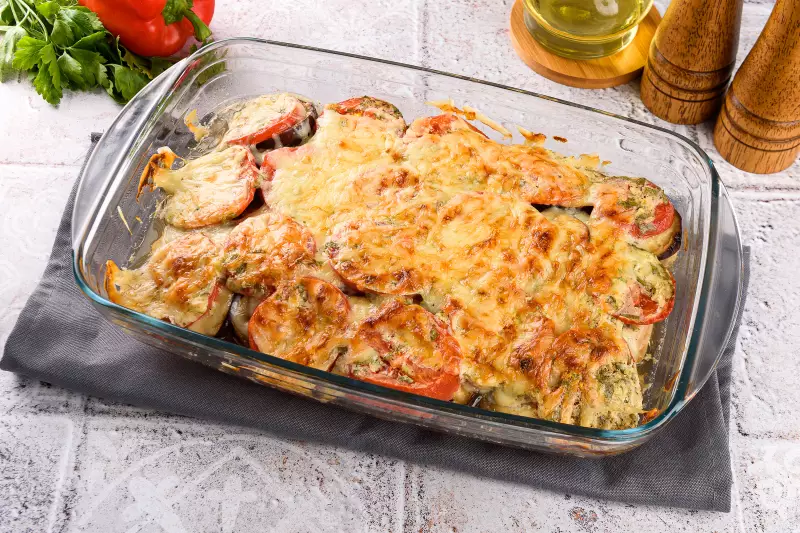 Куриное филе с баклажанами