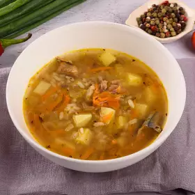 Суп с сайрой и рисом