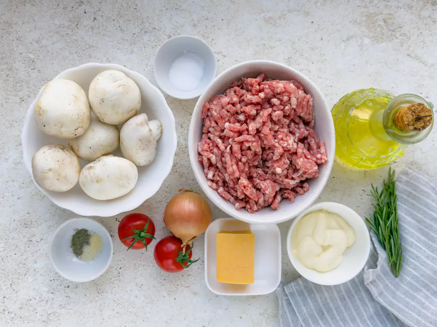 Ингредиенты для рецепта гнёзда из фарша в духовке